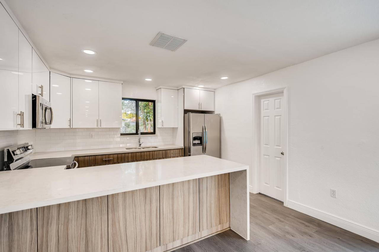 WhatsApp Image 2024-12-05 at 03.17.59_0efb3b58