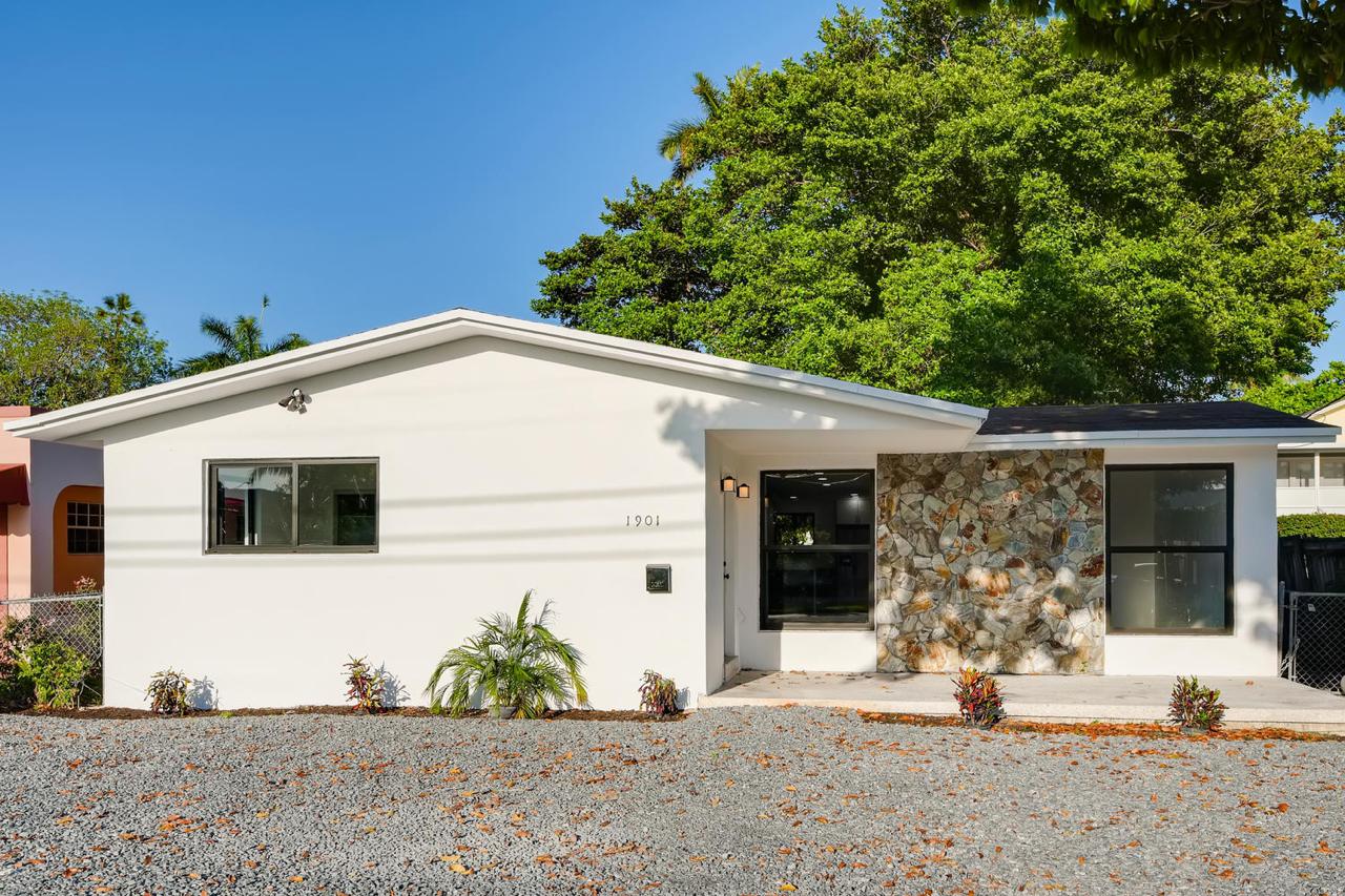 WhatsApp Image 2024-12-05 at 03.18.41_07667f56